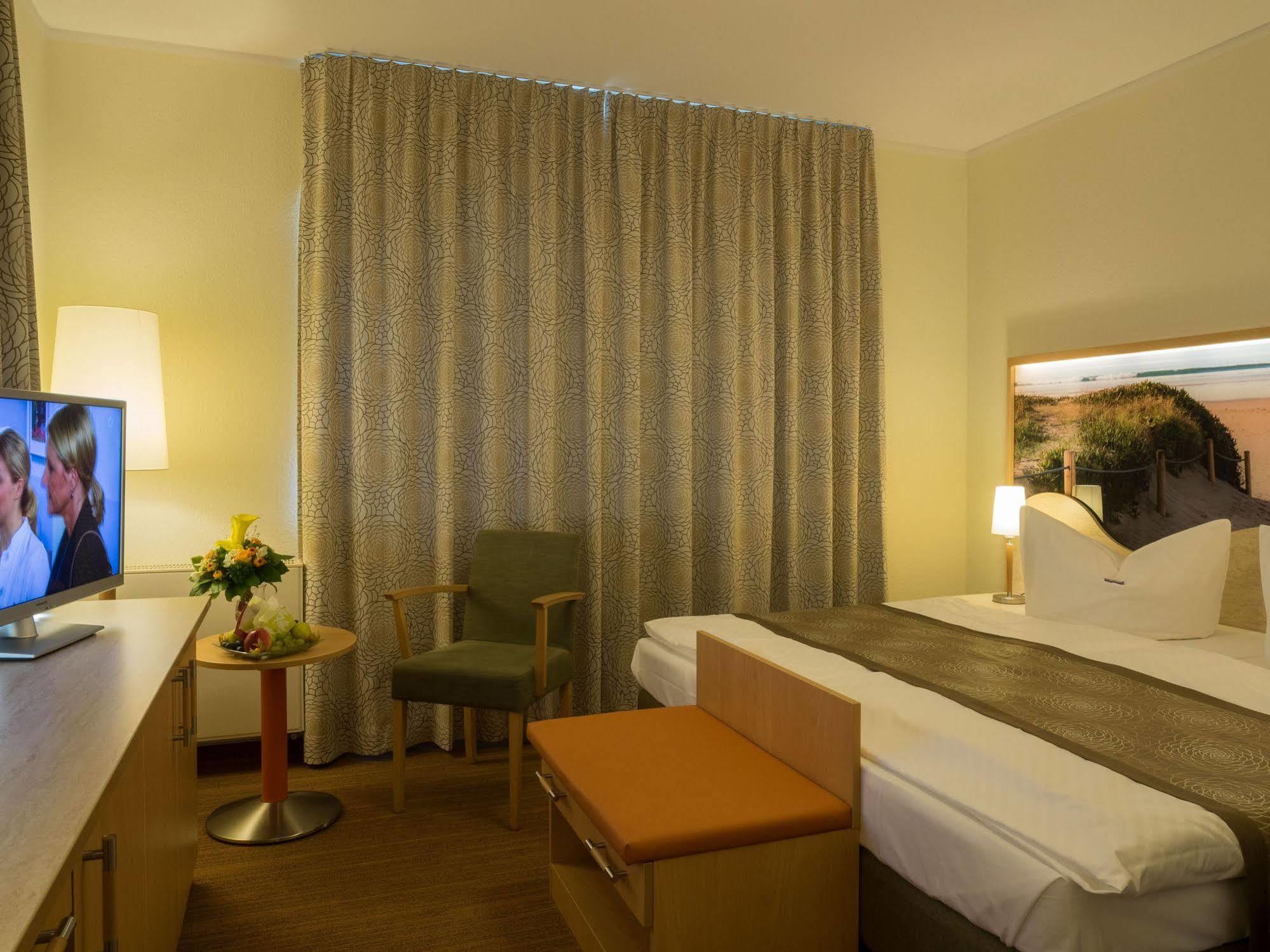 Parkhotel IV Jahreszeiten Ostseebad Kühlungsborn Eksteriør billede